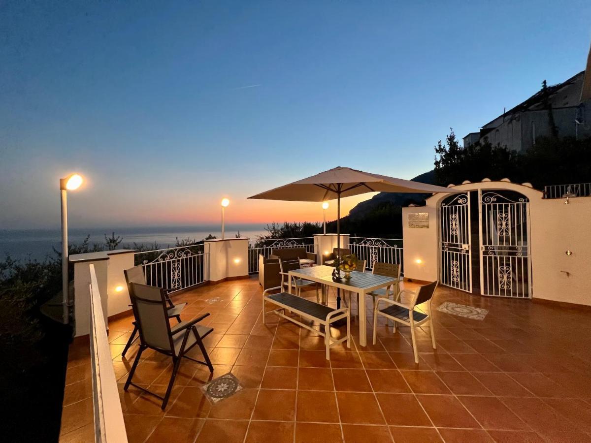 Infinity Experience Casa Vacanza Incantevole Con Terrazzo 斯卡拉 外观 照片